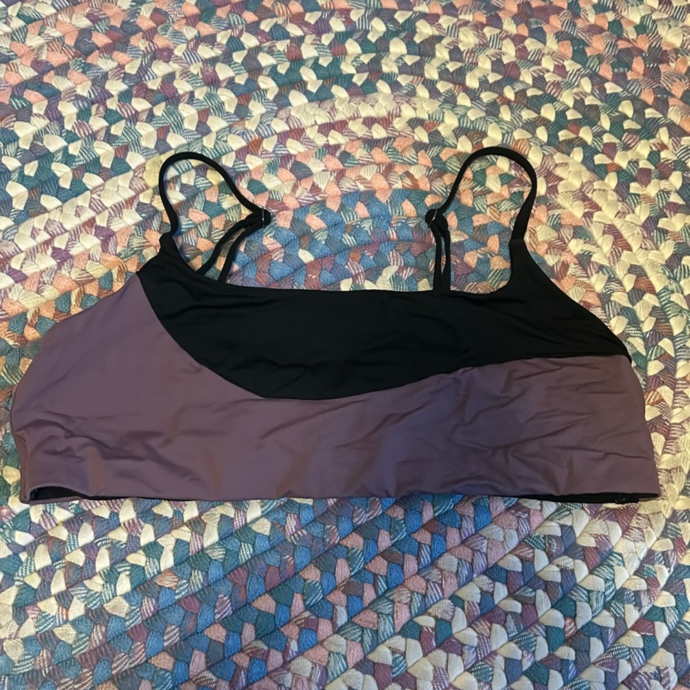 2/$25 Athleta Sports Bra